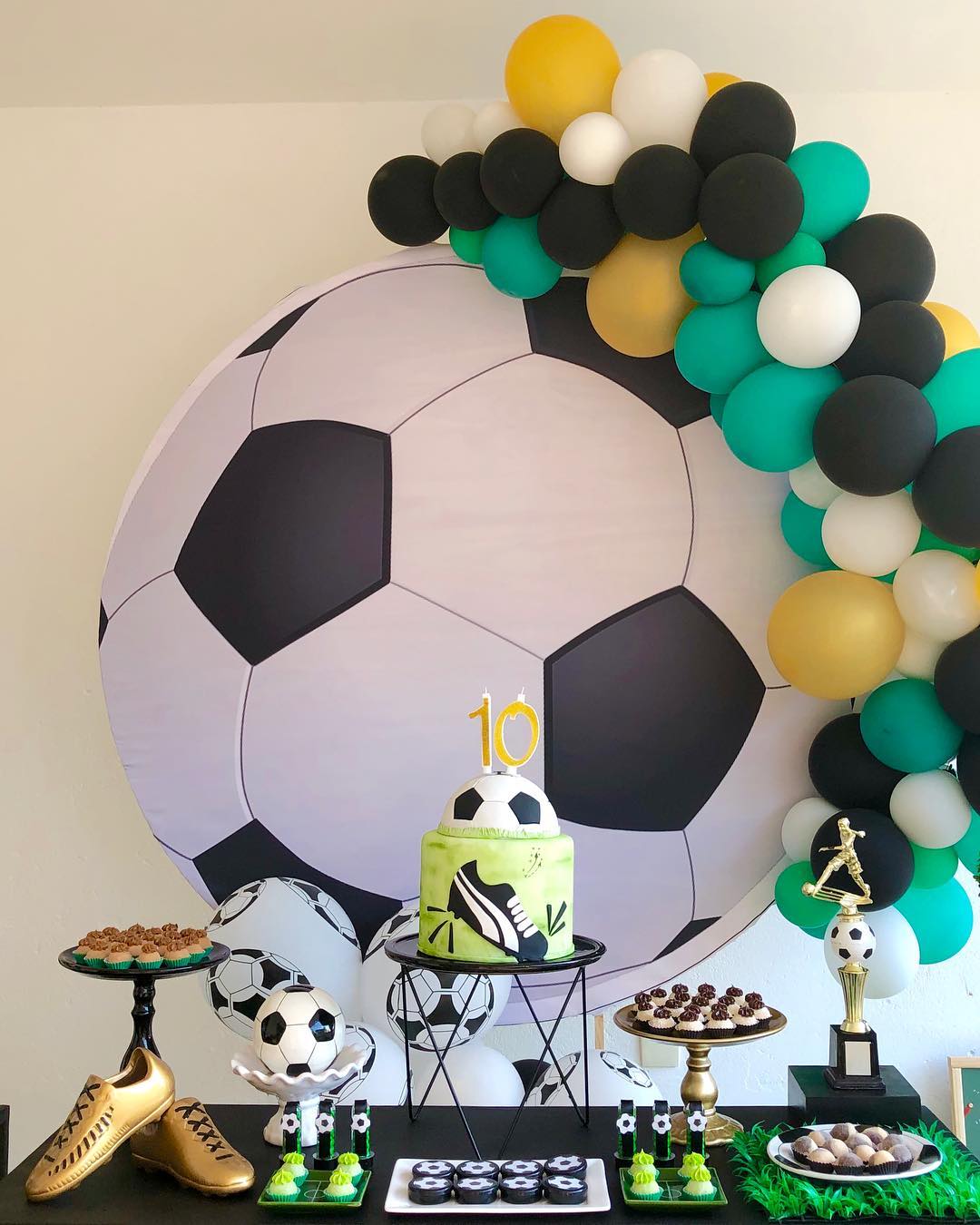 decoração futebol moderno