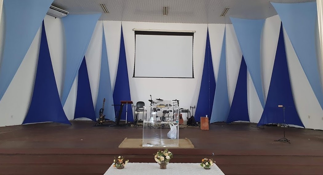 decoração altar igreja evangélica