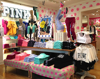 decoração de loja de roupa