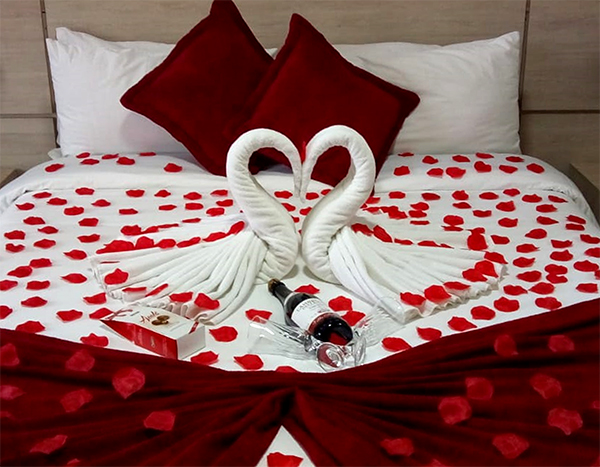 quanto custa decoração lua de mel hotel