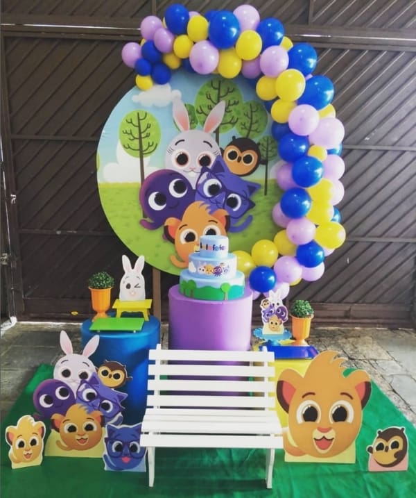 erros comuns ao decorar mesa tema bolofofos