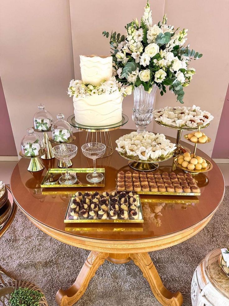 decoração de mesa de casamento minimalista