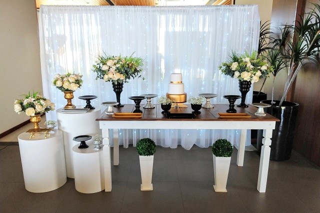 quanto custa decorar uma mesa de formatura simples