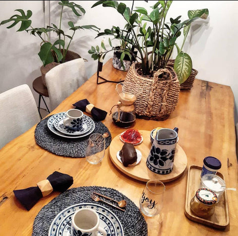 erros comuns ao decorar mesa de jantar