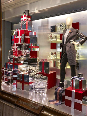 como decorar vitrine de loja no natal