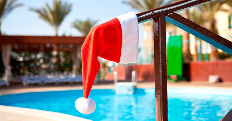 como decorar piscina para natal tropical