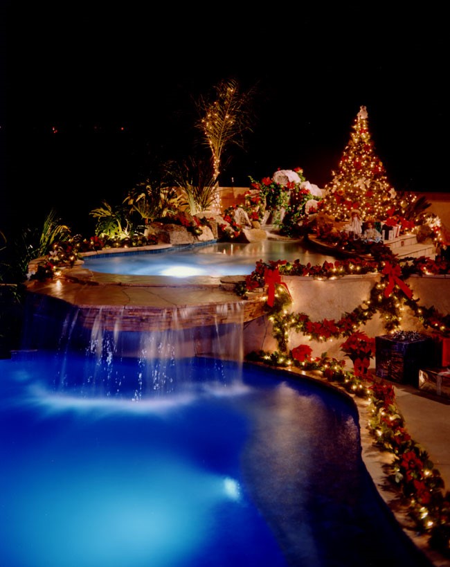 iluminação para piscina no natal