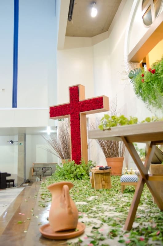 decoração altar páscoa igreja evangélica
