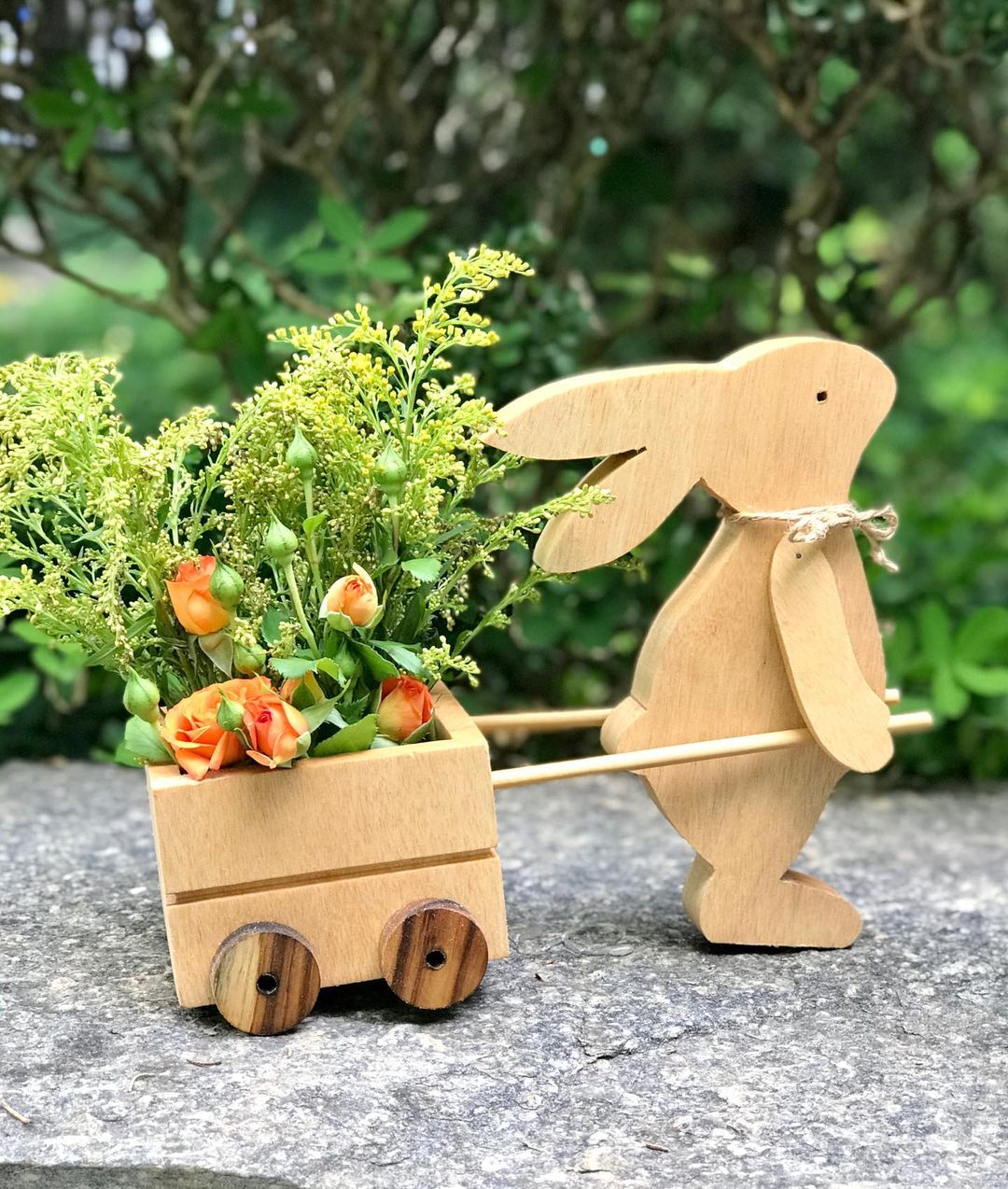 como fazer ovos de páscoa gigantes para jardim