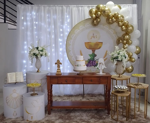 inspiração decoração primeira eucaristia com balões