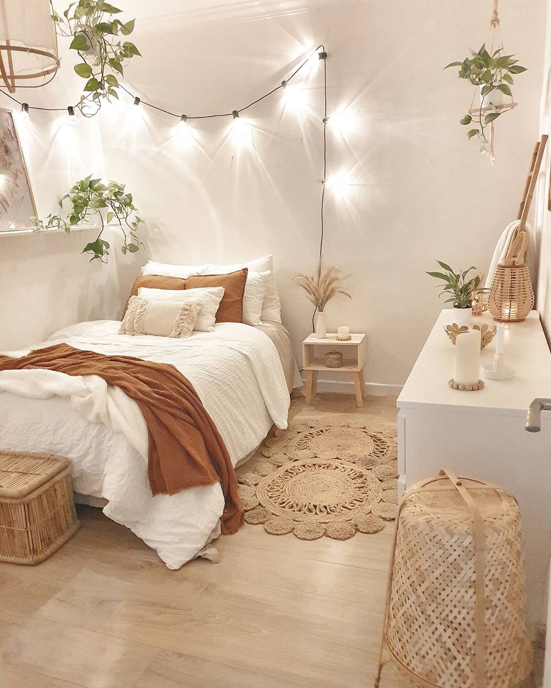 como decorar quarto de solteiro feminino gastando pouco