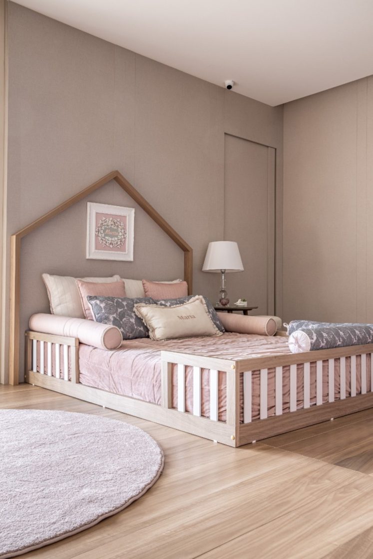 quarto menina com tema