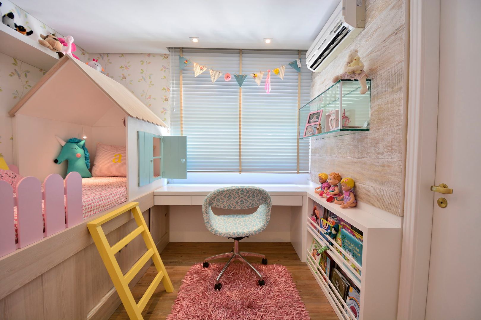 quarto menina cinza e rosa