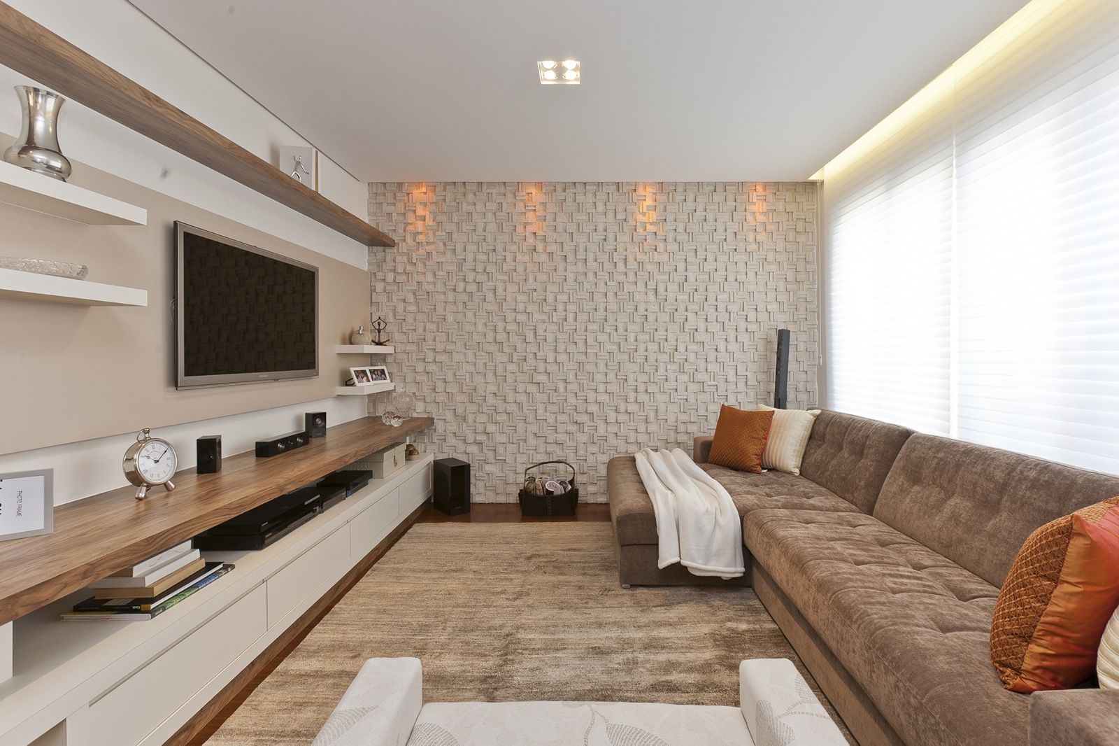 quanto custa colocar cerâmica na parede da sala