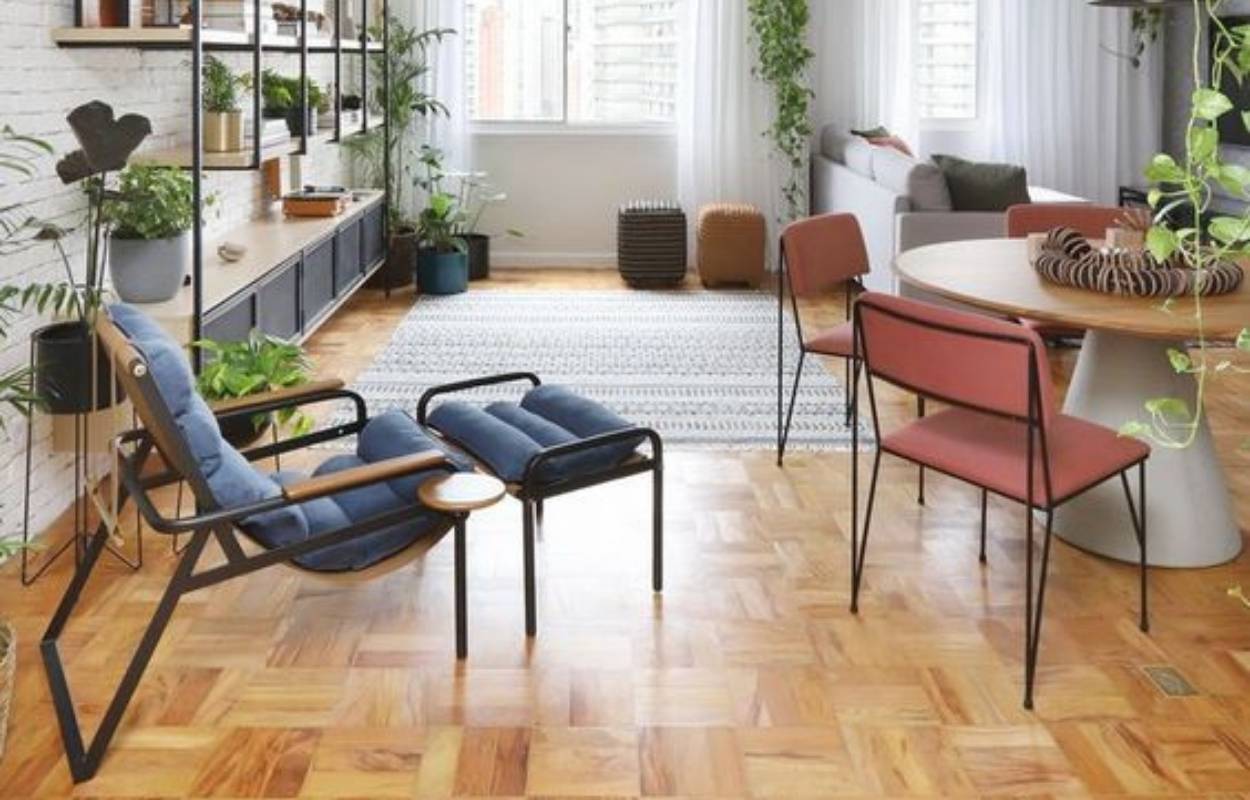 erros comuns decorar sala piso taco