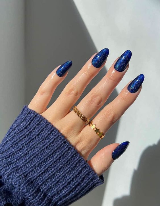 unha azul royal inspiração