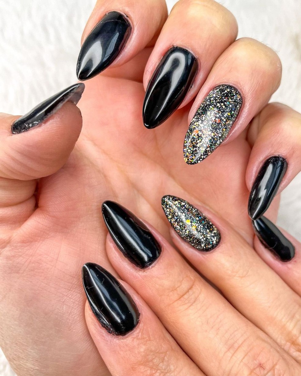 alongamento de unhas fibra de vidro