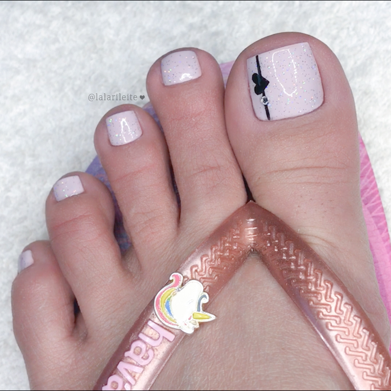 esmaltação pé luxuosa