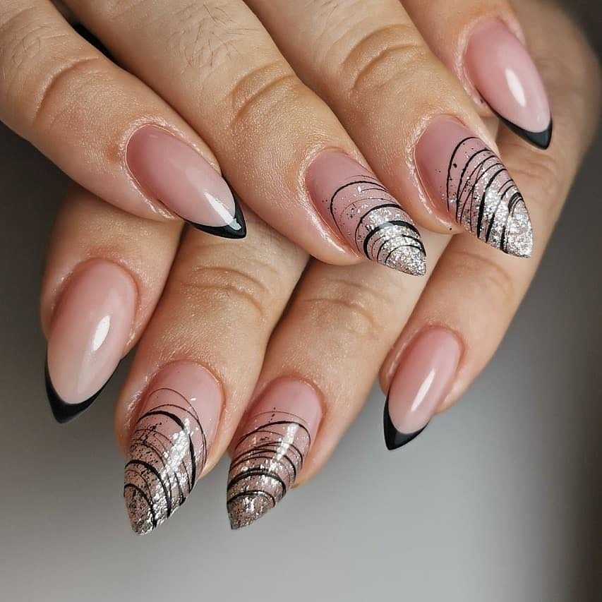 nail art almond