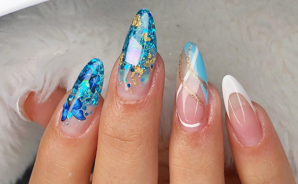 unha gel na tips com pedraria