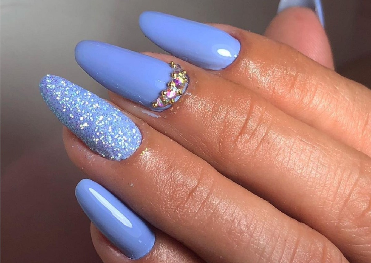 decoração de unhas azul