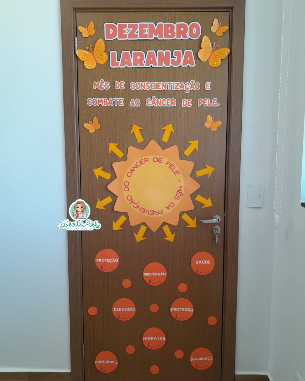materiais de decoração dezembro vermelho para postos de saúde