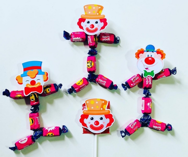 como fazer painel de palhaço dia do circo