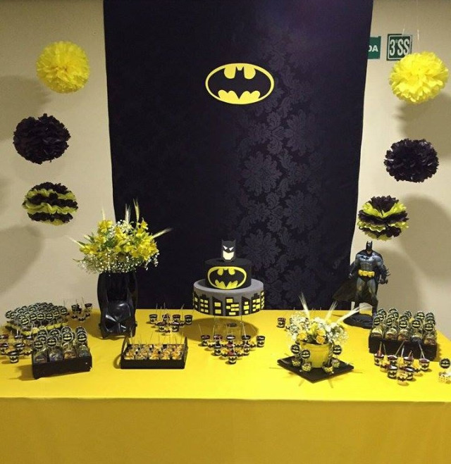 cores festa batman