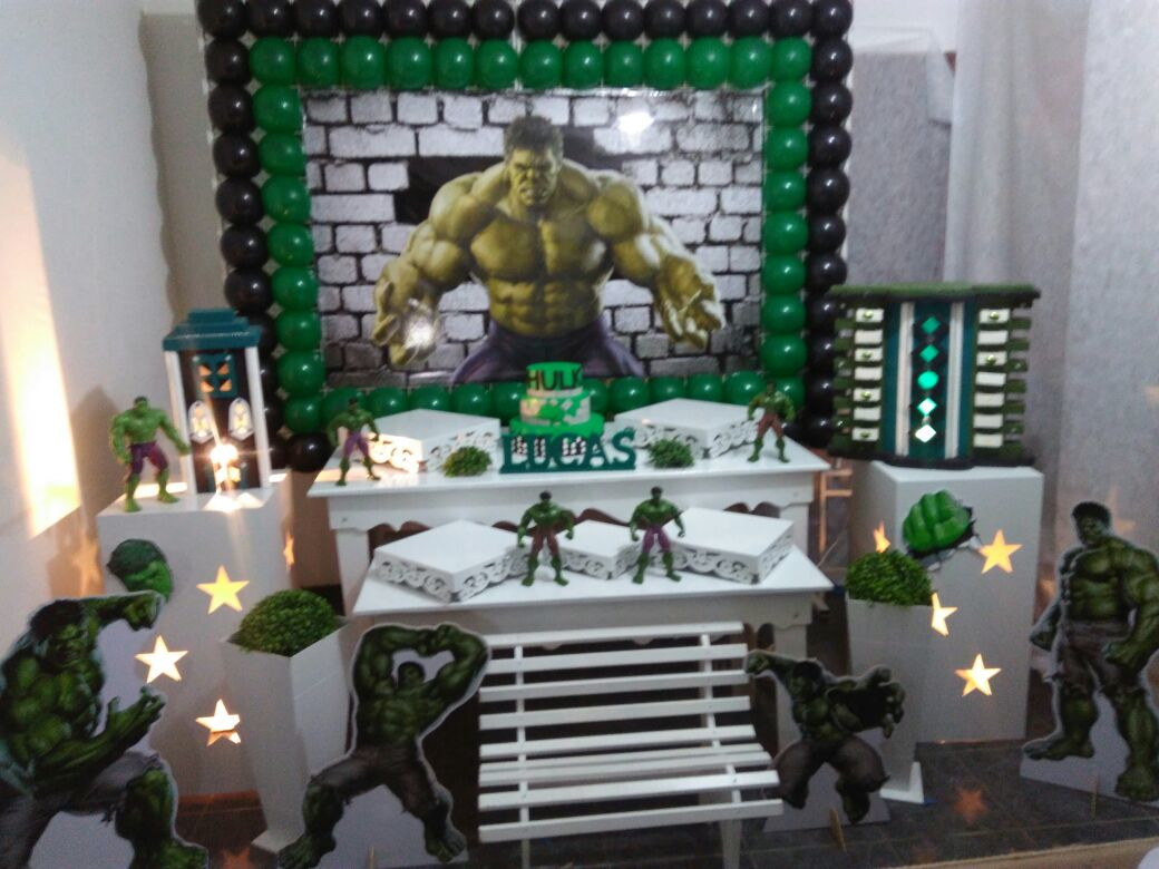 decoração hulk painel