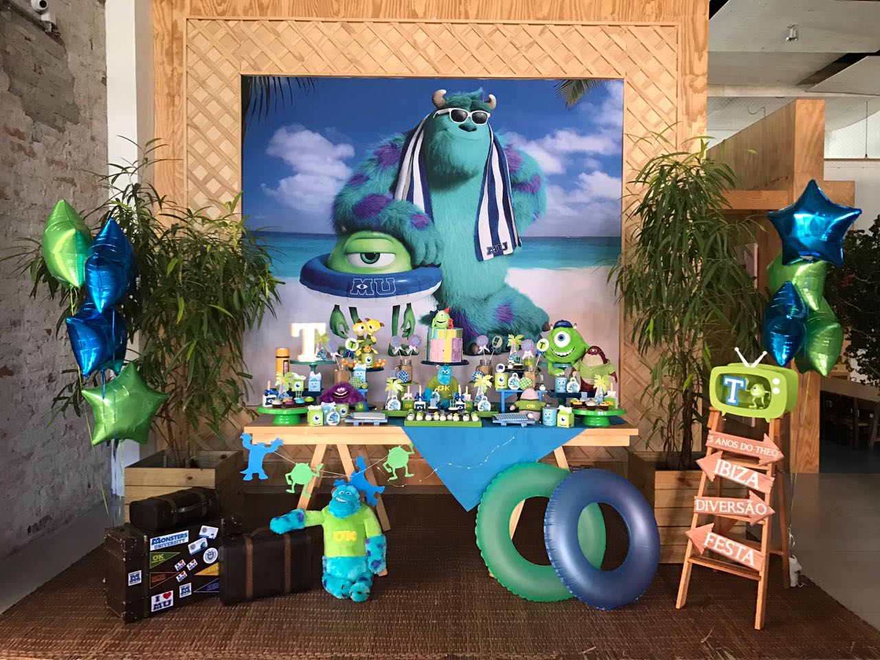 decoração dos monstros s.a