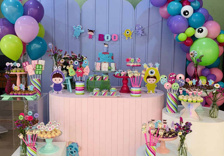 ideias criativas decoração festa Monstros S.A.