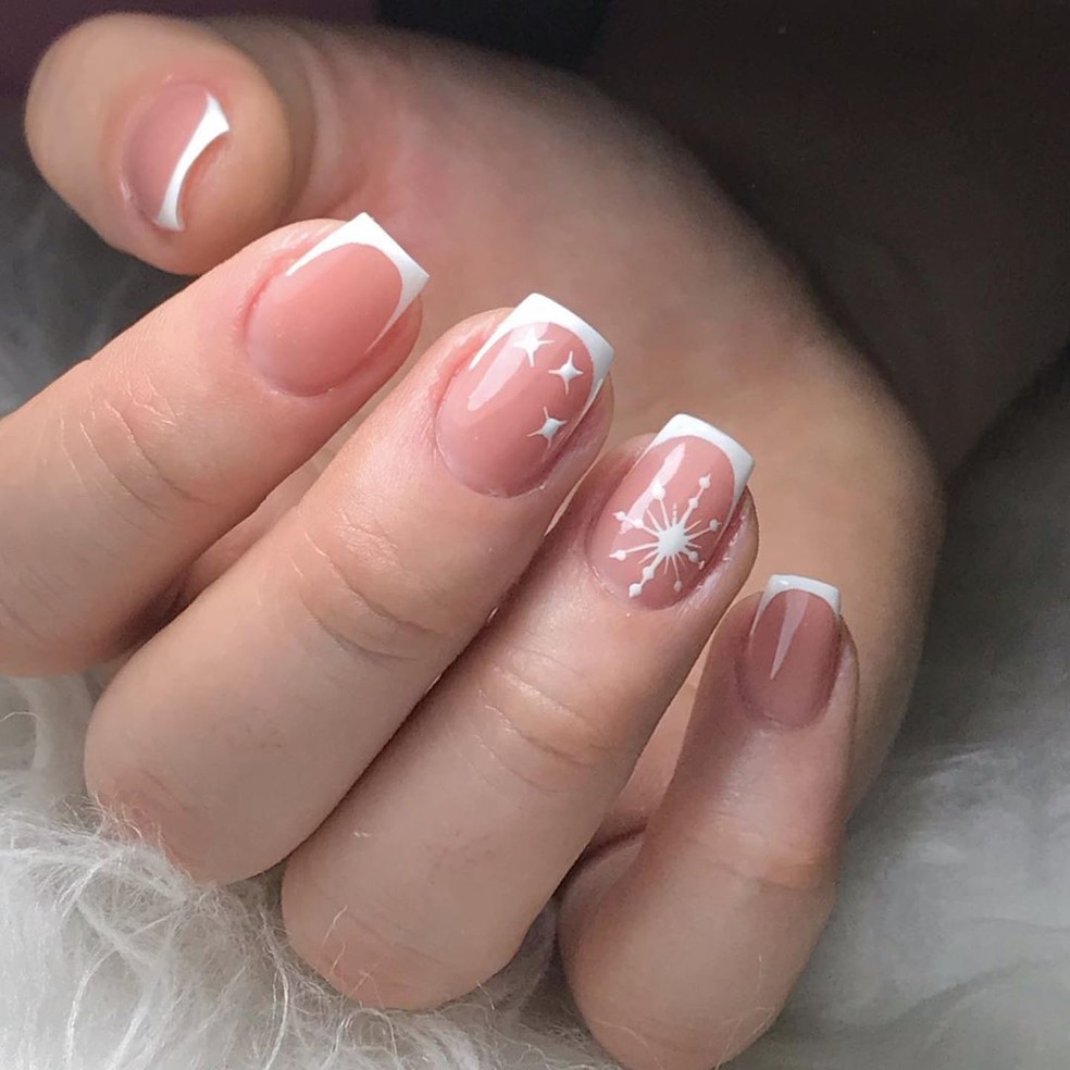 decoração em unhas curtas