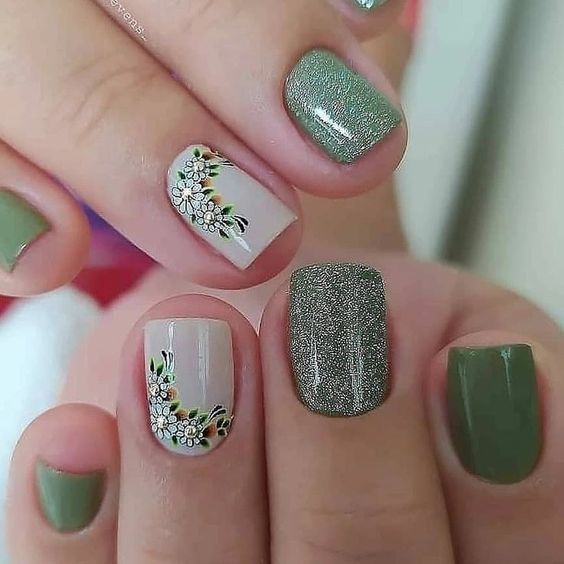 decoração em unhas curtas