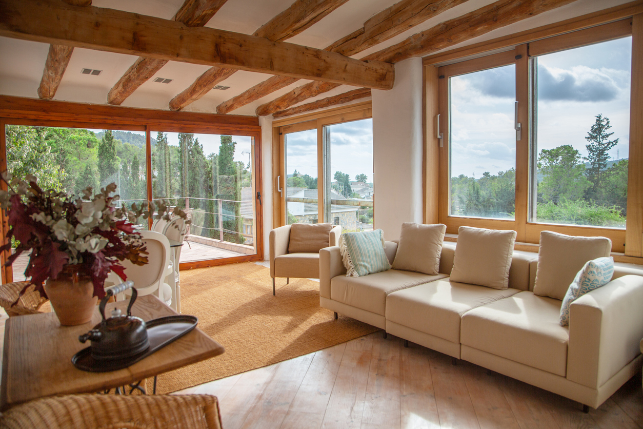 como decorar sala estilo mediterraneo
