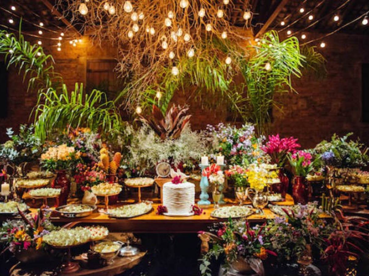 decoração festa 15 anos rústico chique versus moderno futurista