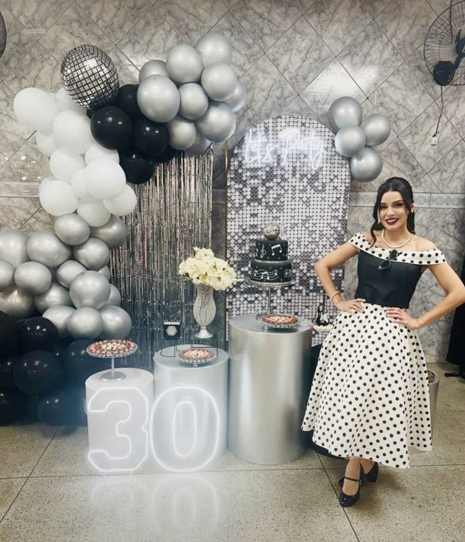 decoração festa 30 anos masculina vs feminina