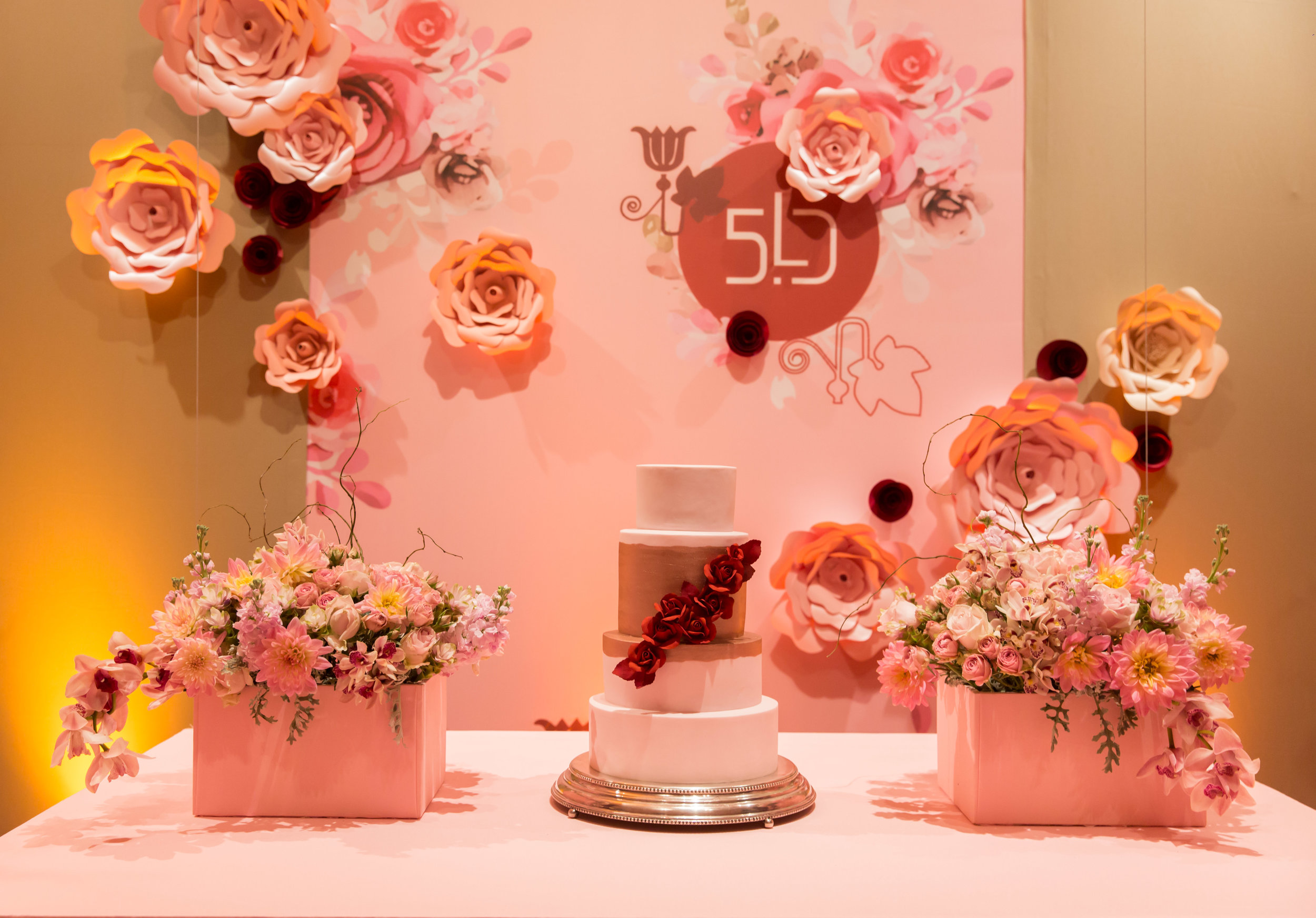 ideias festa 50 anos com flores