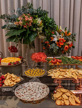 flores para decoração de 50 anos
