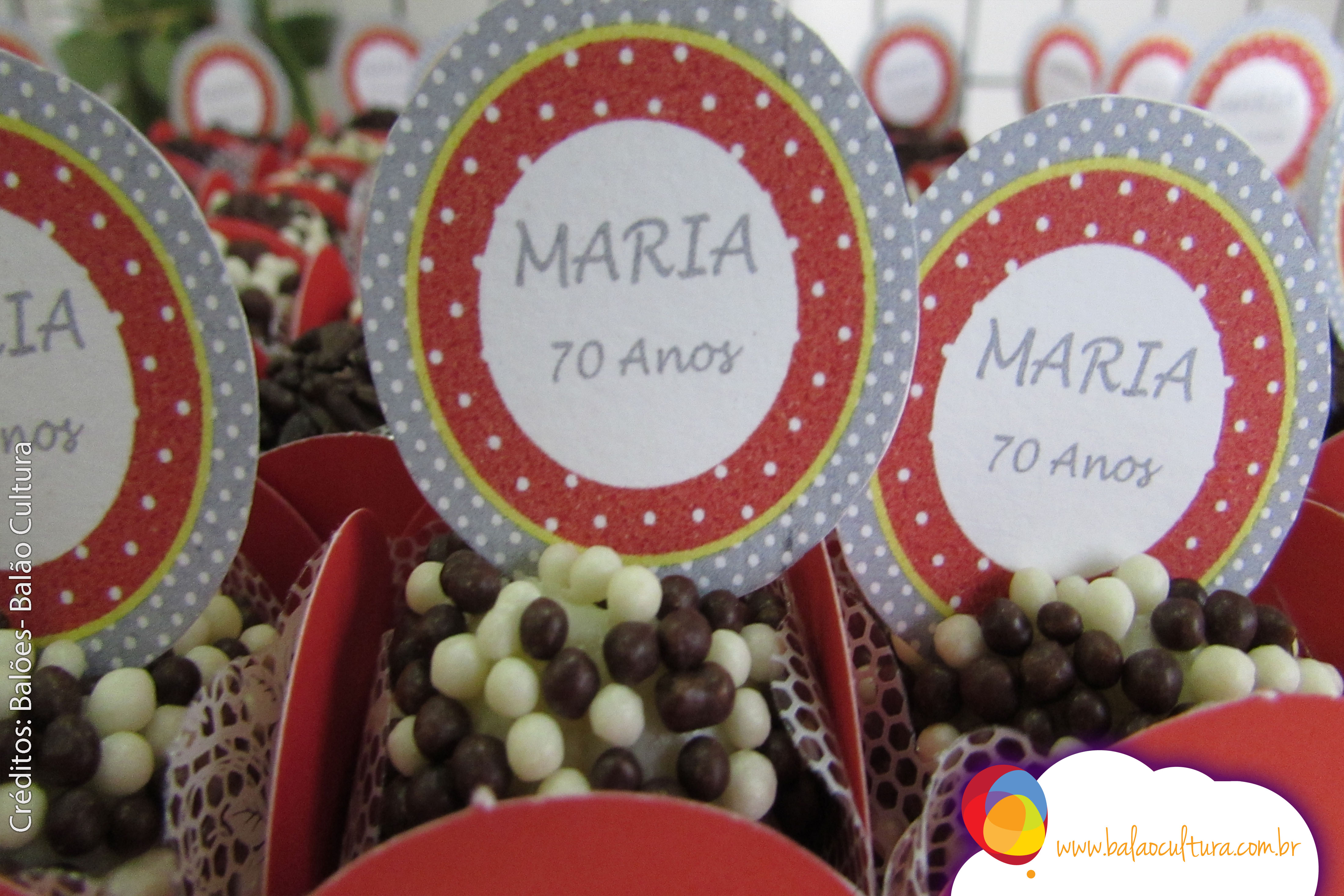 decoração festa 70 anos dourada