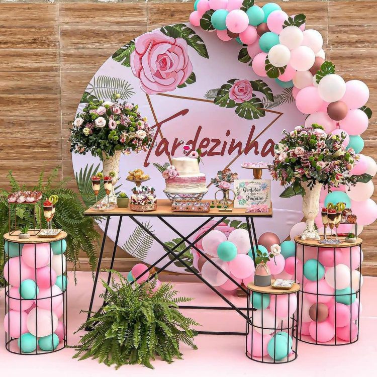 decoração de festa para mulher simples
