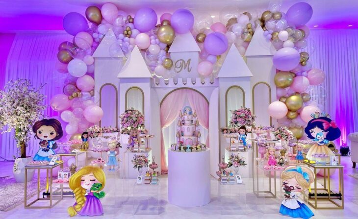 decoração festa das princesas vs festa do castelo