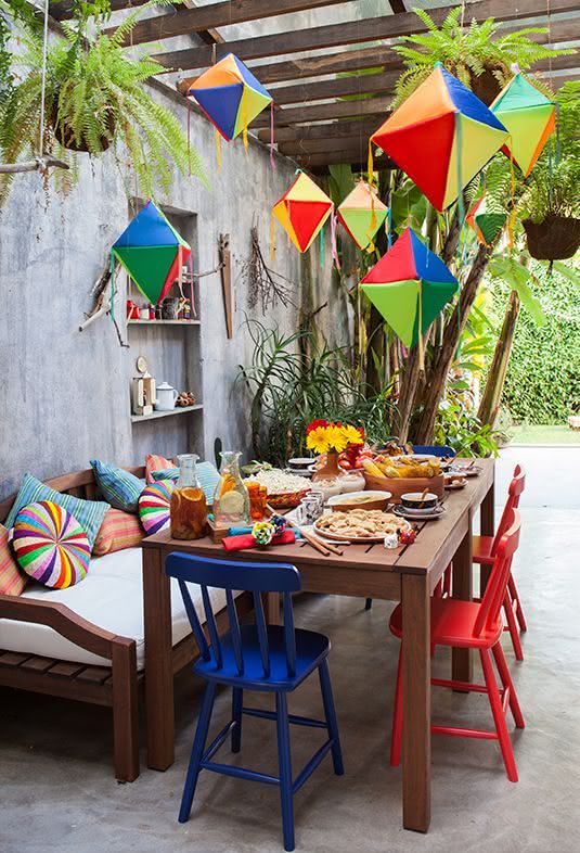 como fazer bandeirinhas para festa junina no quintal