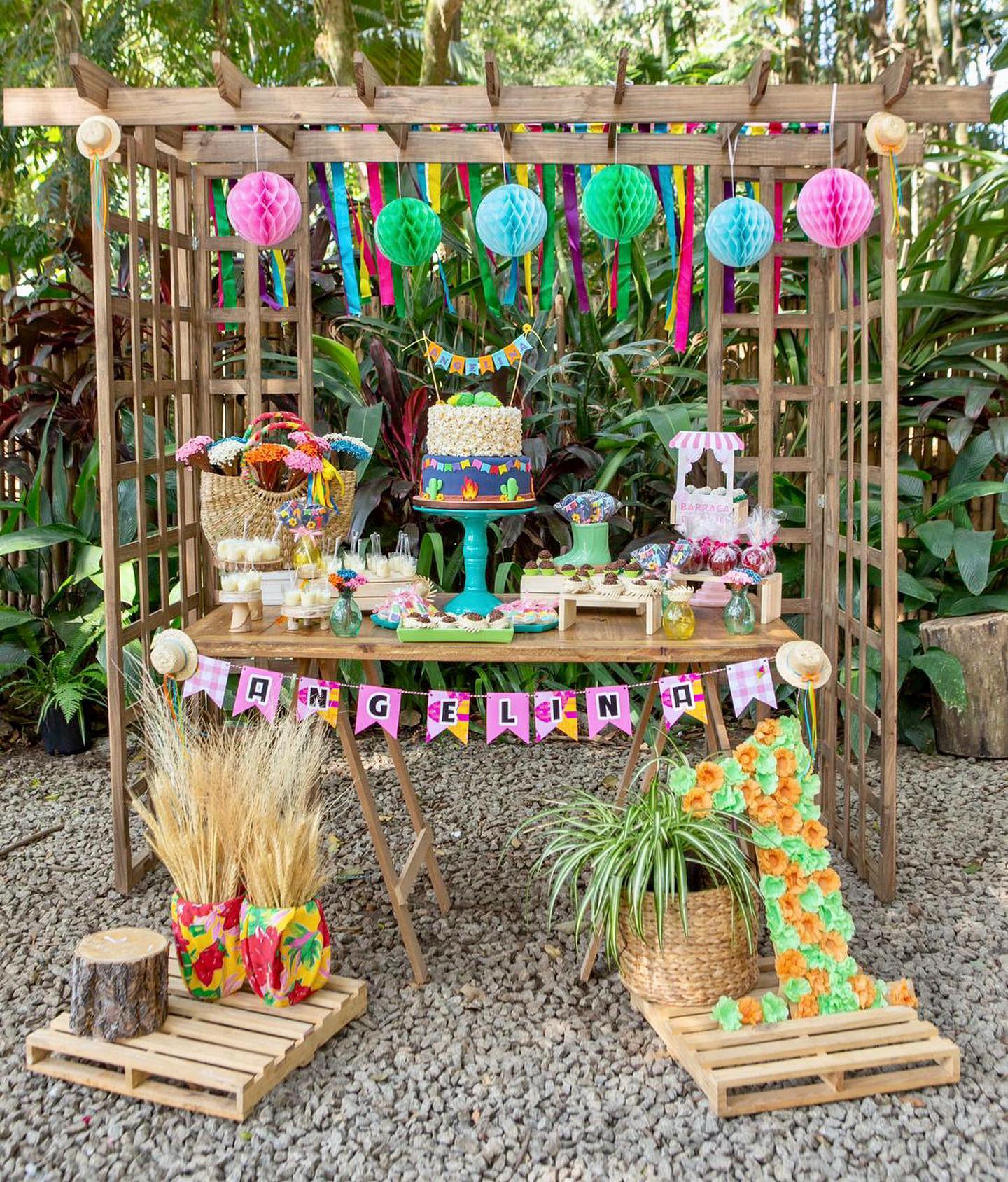 decoração festa junina quintal
