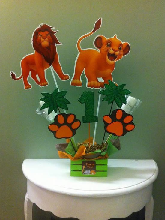 decoração festa rei leão simples