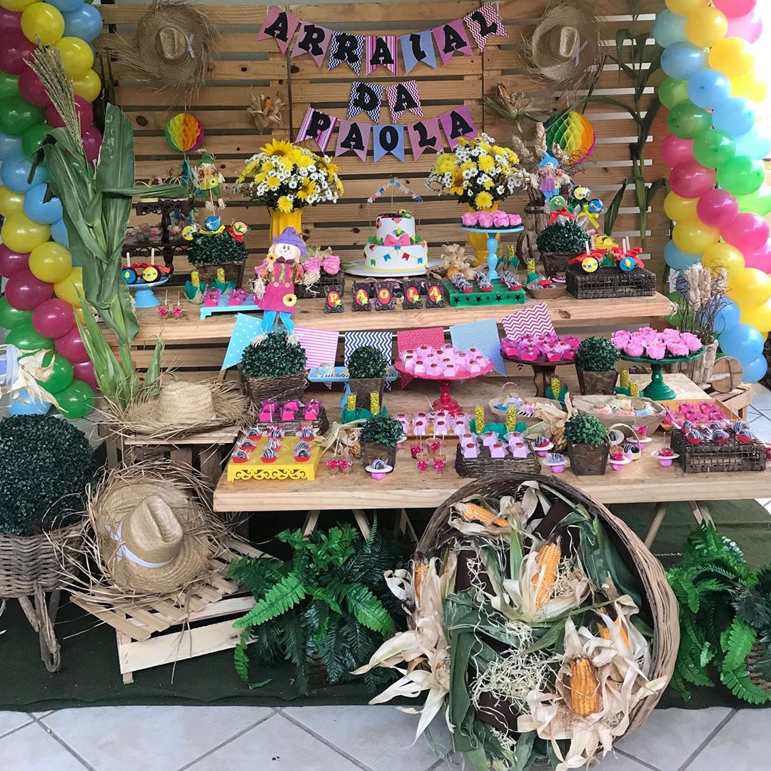 decoração junina infantil barata vs. cara