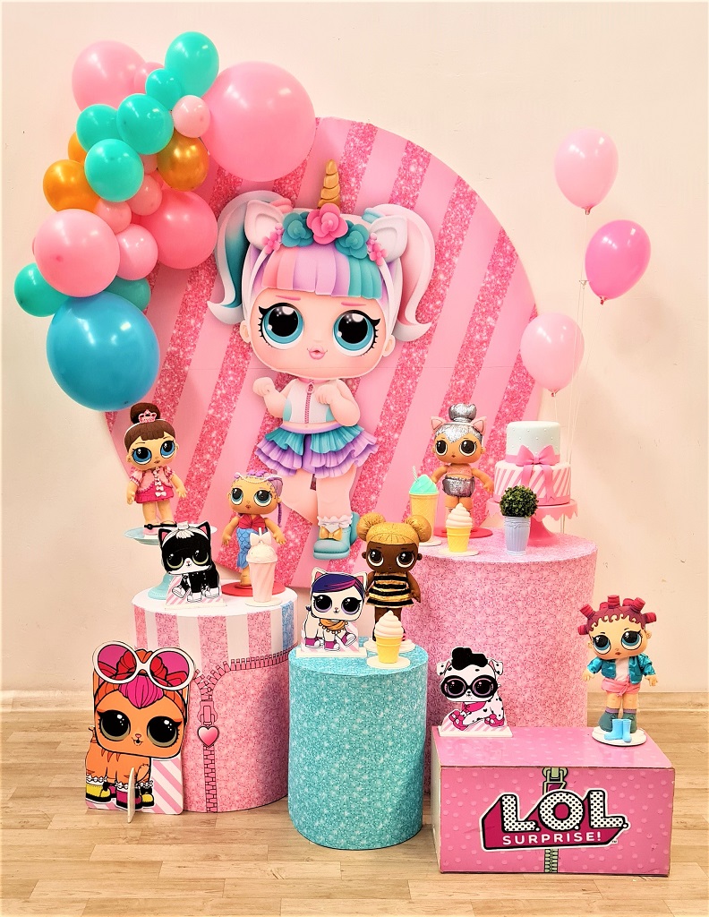 decoração lol surprise pequena