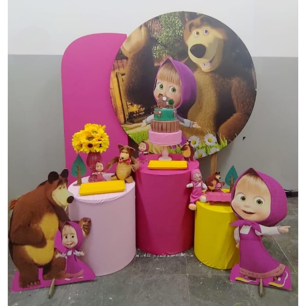 mesa decorada Masha e Urso