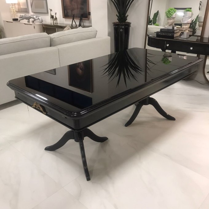 mesa de jantar preta moderna