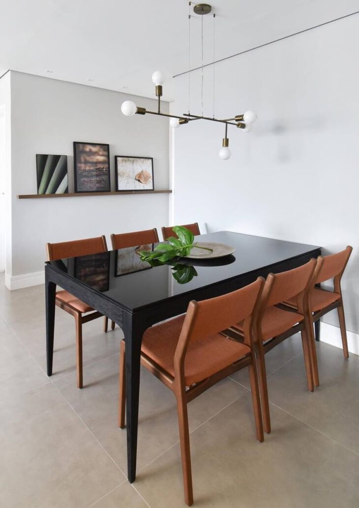 mesa de jantar preta moderna