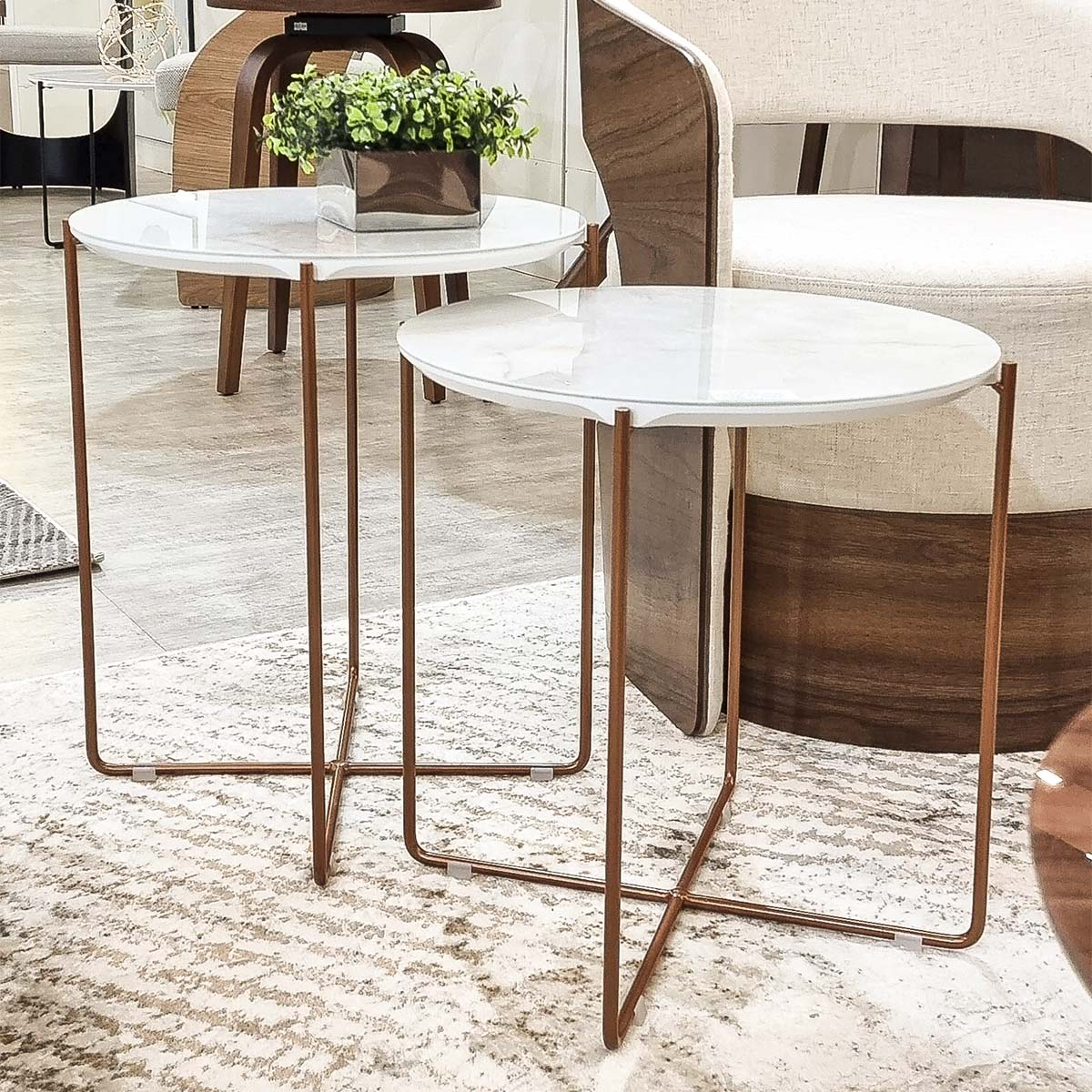 ideias de decoração mesa lateral sala de estar pequena